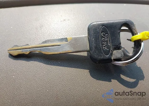 1999 Ford F-350 Lariat/Xl/Xlt from USA, damaged, VIN 1FTSF31F4XEC08469